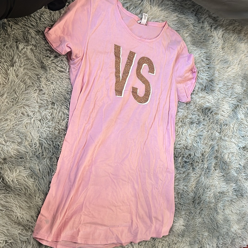 Victoria secret crushed velvet pants and pj top brand new pants never been used - Picture 3 of 4